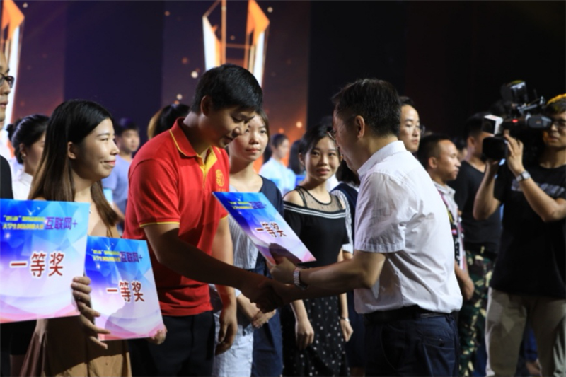 亚洲色欲色欲大片WWW无码