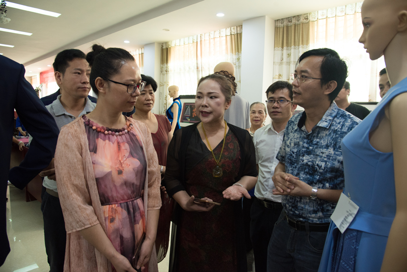 亚洲色欲色欲大片WWW无码