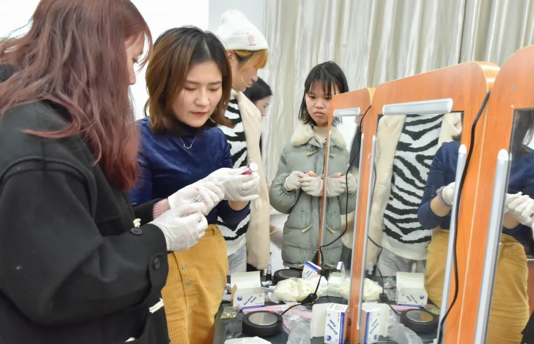 亚洲色欲色欲大片WWW无码