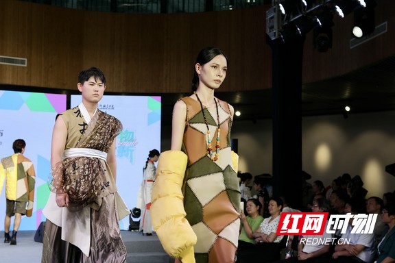 44.marked.jpg 44.marked.jpg