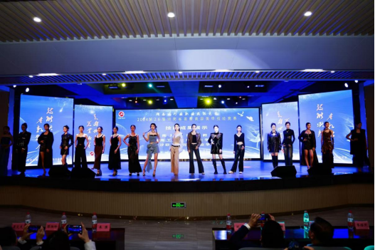 亚洲色欲色欲大片WWW无码